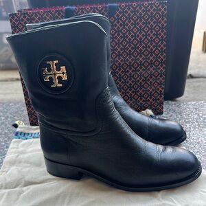 Chic Black Leather Ankle Boots